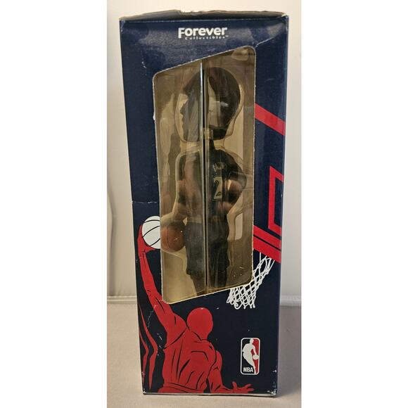 Kevin Garnett Bobblehead - Timberwolves - Forever LE - Legends of the Court -NIB - Picture 4 of 11